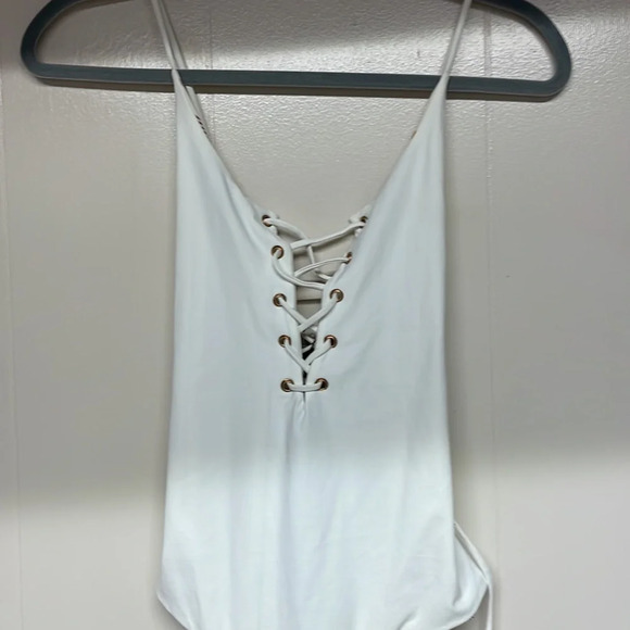 NWT Reversible Monahan One- Piece Swimsuit - Picture 8 of 11